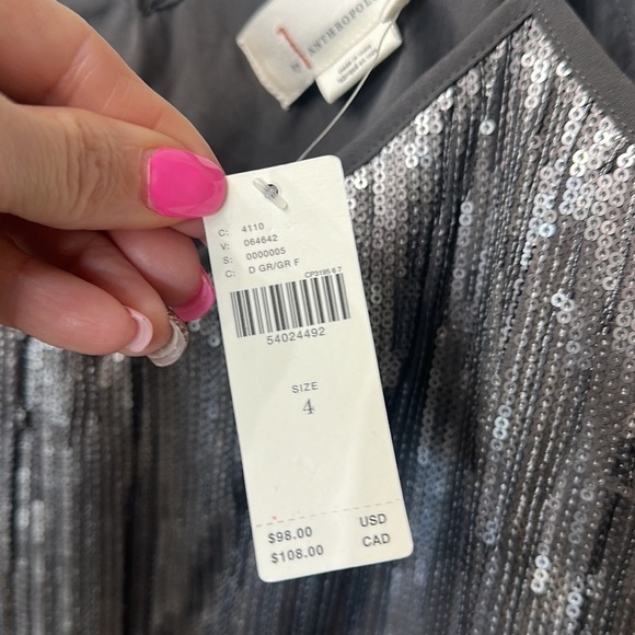 Anthropologie grey sequin ruffle tank top size 4. NWT - Picture 5 of 10